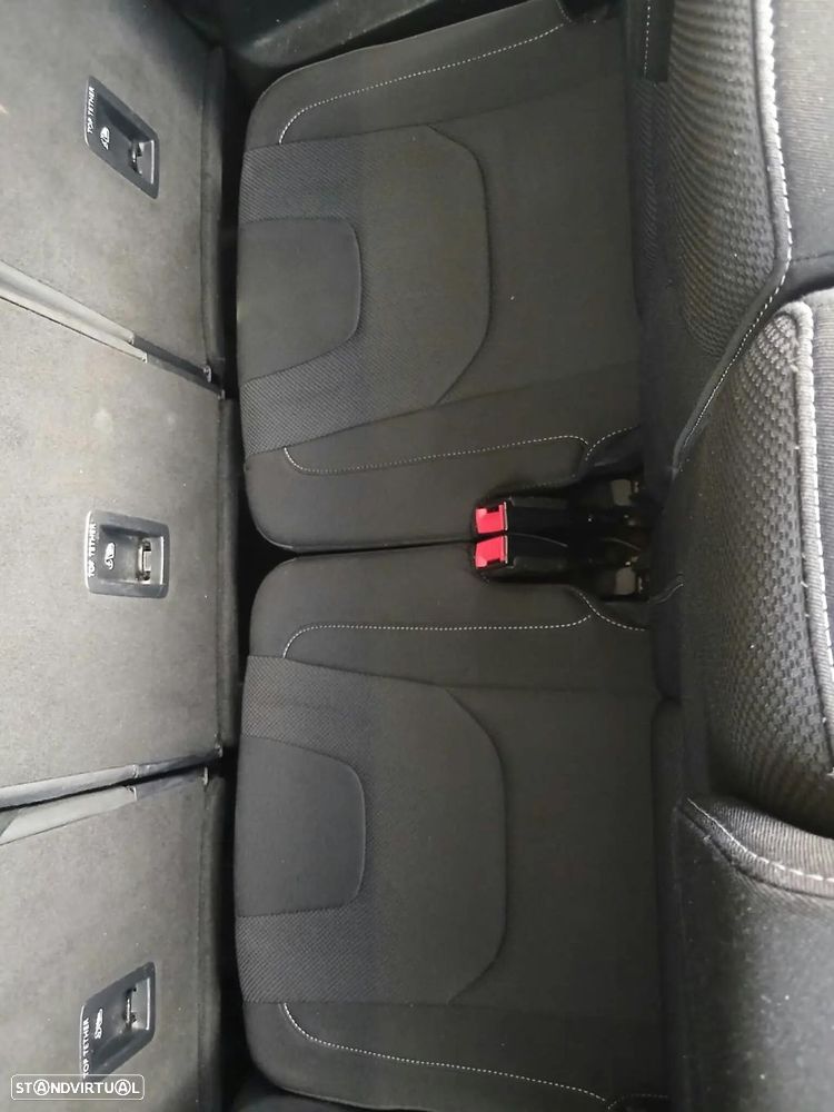 Ford S-Max 2.0 TDCi Trend - 22