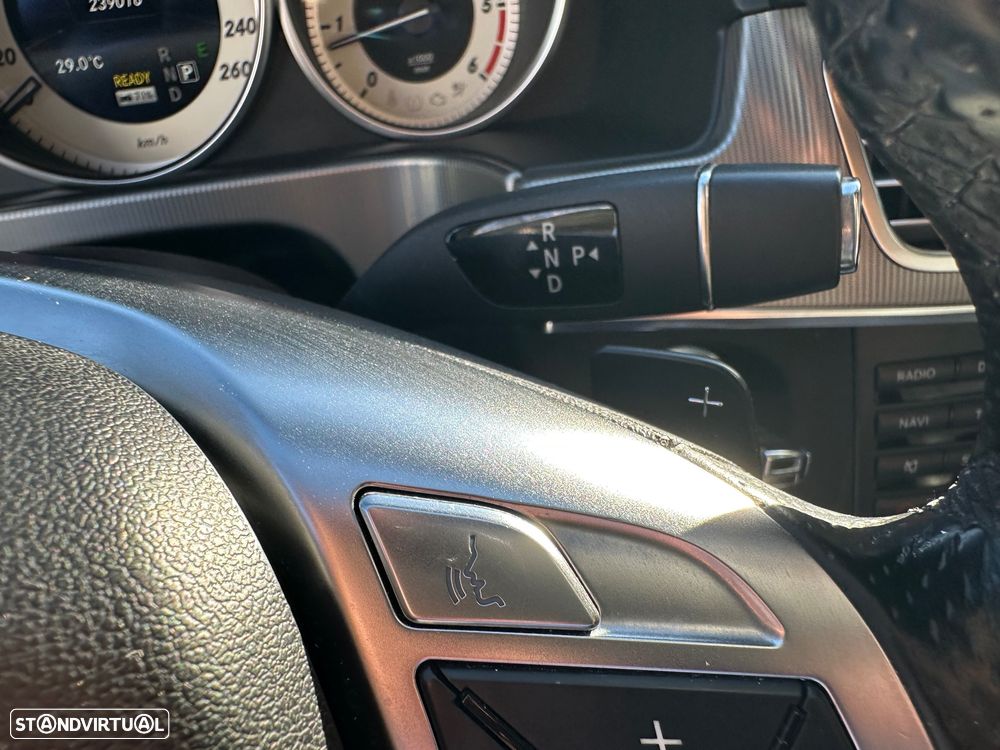 Mercedes-Benz E 300 Bluetec Hybrid Avantgarde - 28
