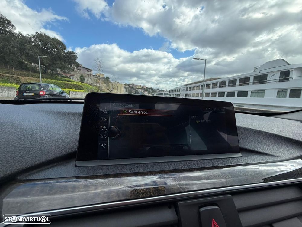 BMW 320 d xDrive Line Luxury Auto - 10