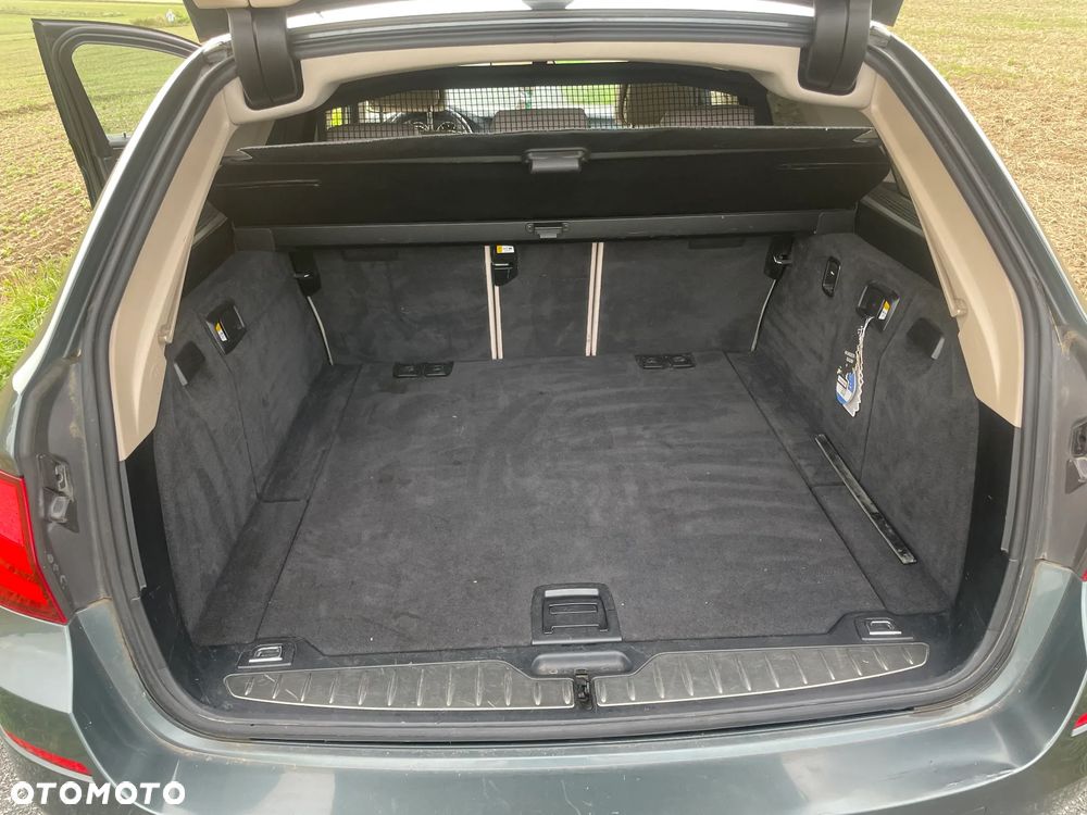 BMW Seria 5 520d - 12
