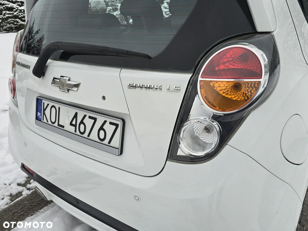 Chevrolet Spark 1.0 LS+ Design - 35