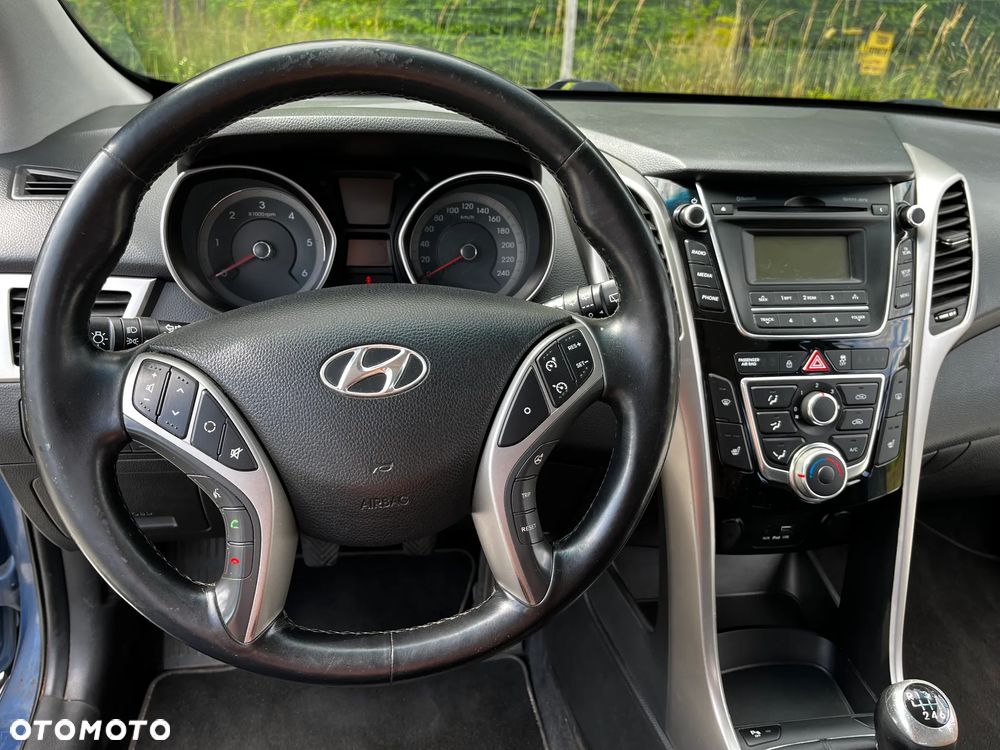 Hyundai i30 1.6 CRDi Comfort - 25