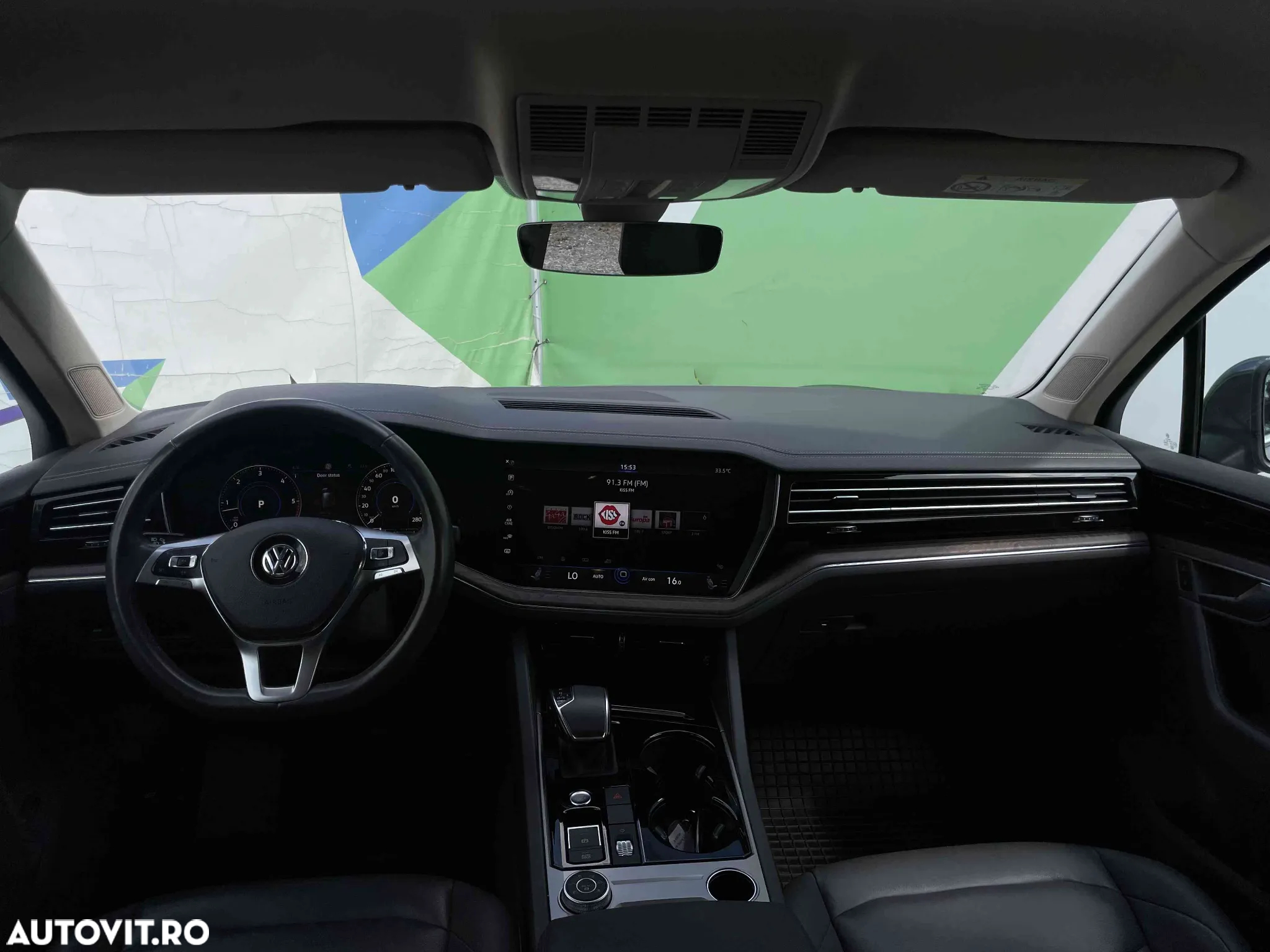 Volkswagen Touareg - 16