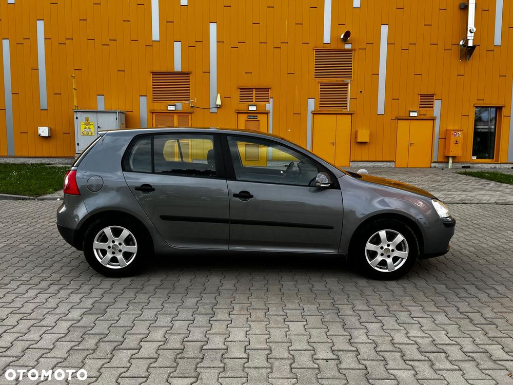 Volkswagen Golf - 14