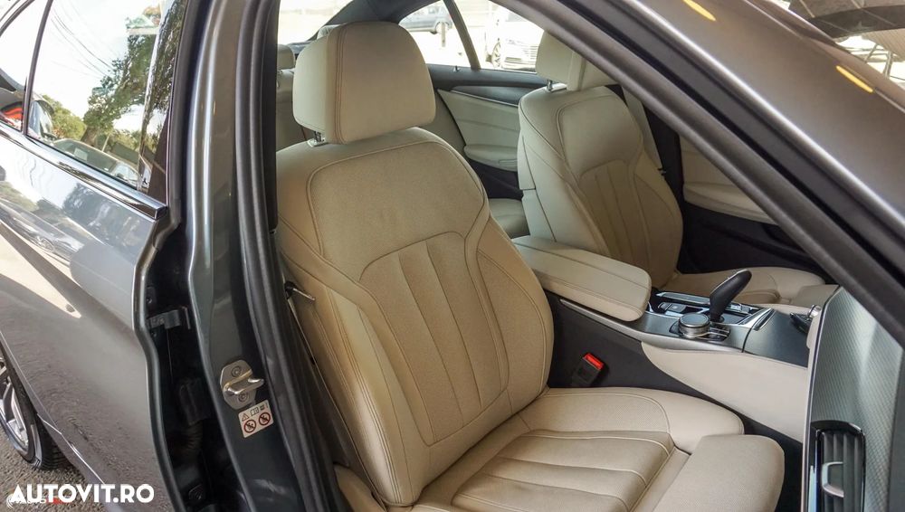 BMW Seria 5 530i xDrive AT - 30