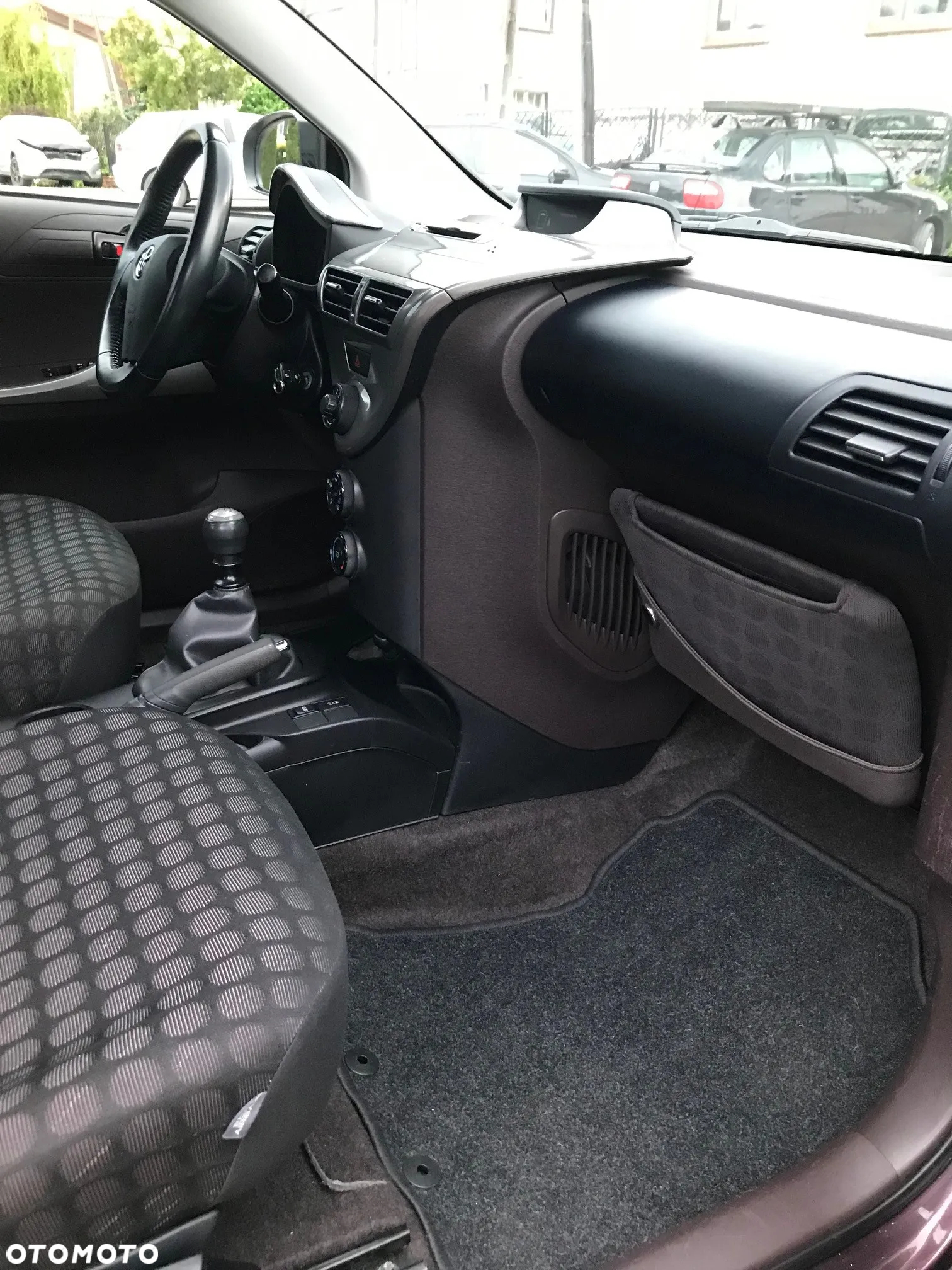 Toyota iQ 1.0 - 8