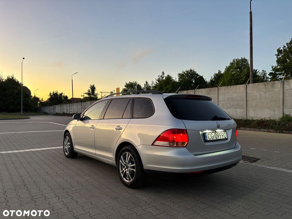 Volkswagen Golf 1.9 TDI DPF Trendline - 6