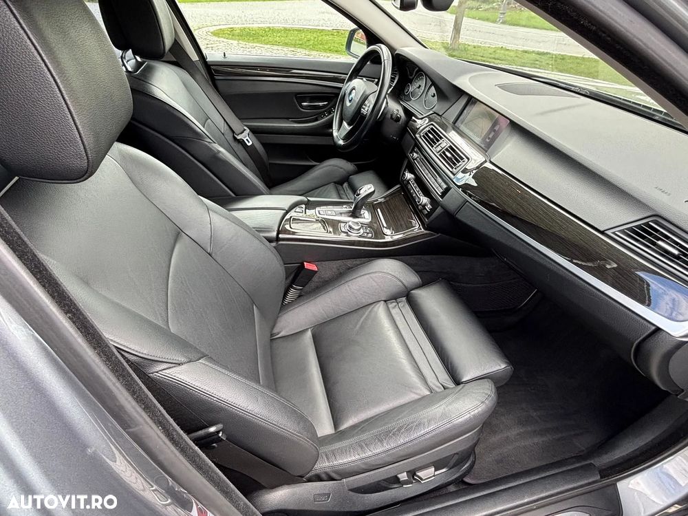 BMW Seria 5 525d xDrive AT - 8