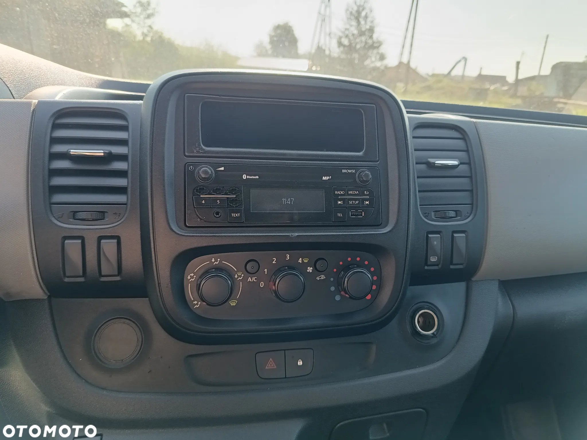 Renault Trafic 1.6 dCi diesel 121kM 2016 rok wersja L1H1 - 24