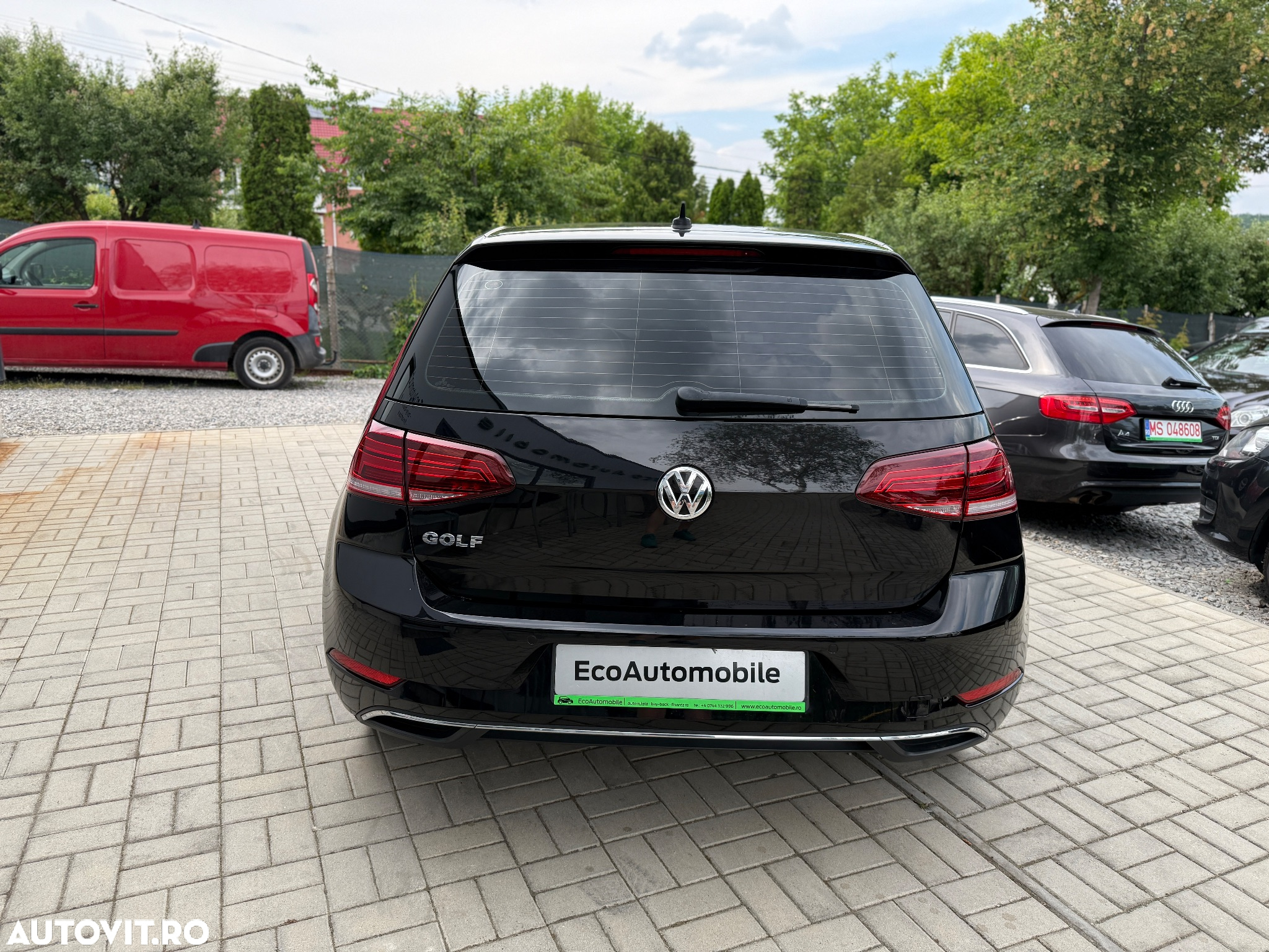 Volkswagen Golf 2.0 BlueTDI DSG Comfortline - 12