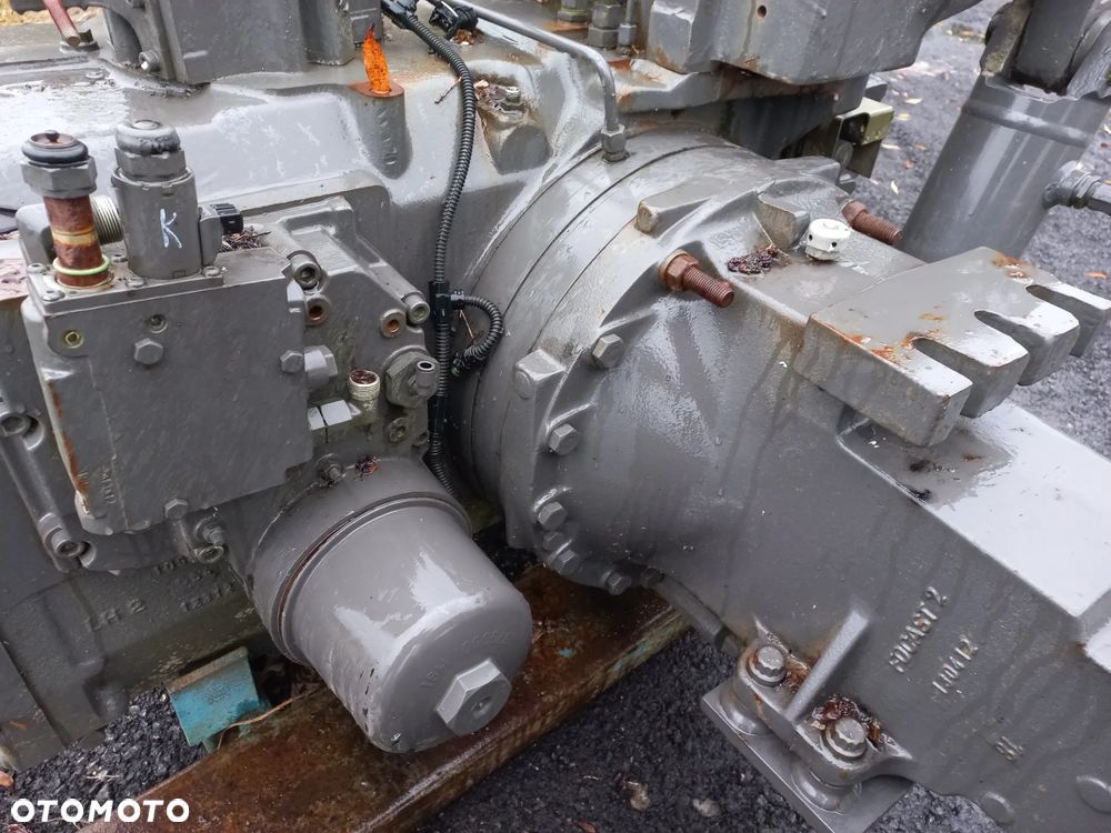 Most Claas AXION ,zwolnica,obudowa,atak,podnośnik,plecak,rozdzielacz,3794652H4,3794684HO1,240212 FOCAST2,6005029451,6005029419,810,820,830,940,910,R917005640,0262B04,130412,328B4.3790001M1,0261B04,ARES,826,816,836,REXROTH,BOSCH. - 9