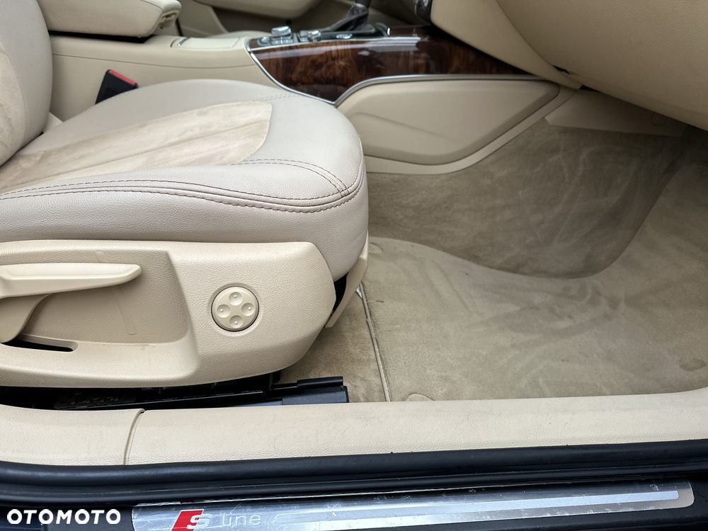 Audi A6 Avant 2.0 TDI DPF multitronic - 16