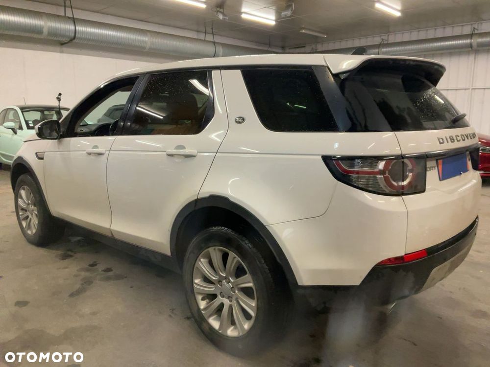 Land Rover Discovery Sport TD4 HSE - 6