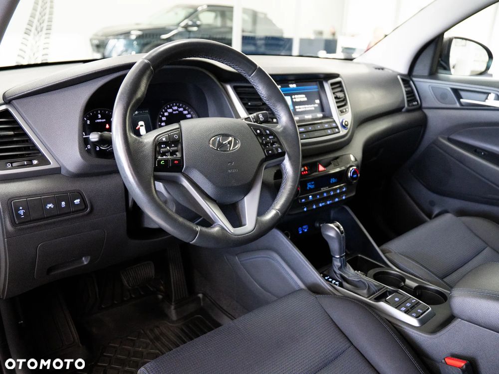 Hyundai Tucson 1.7 CRDI BlueDrive Style 2WD DCT - 11