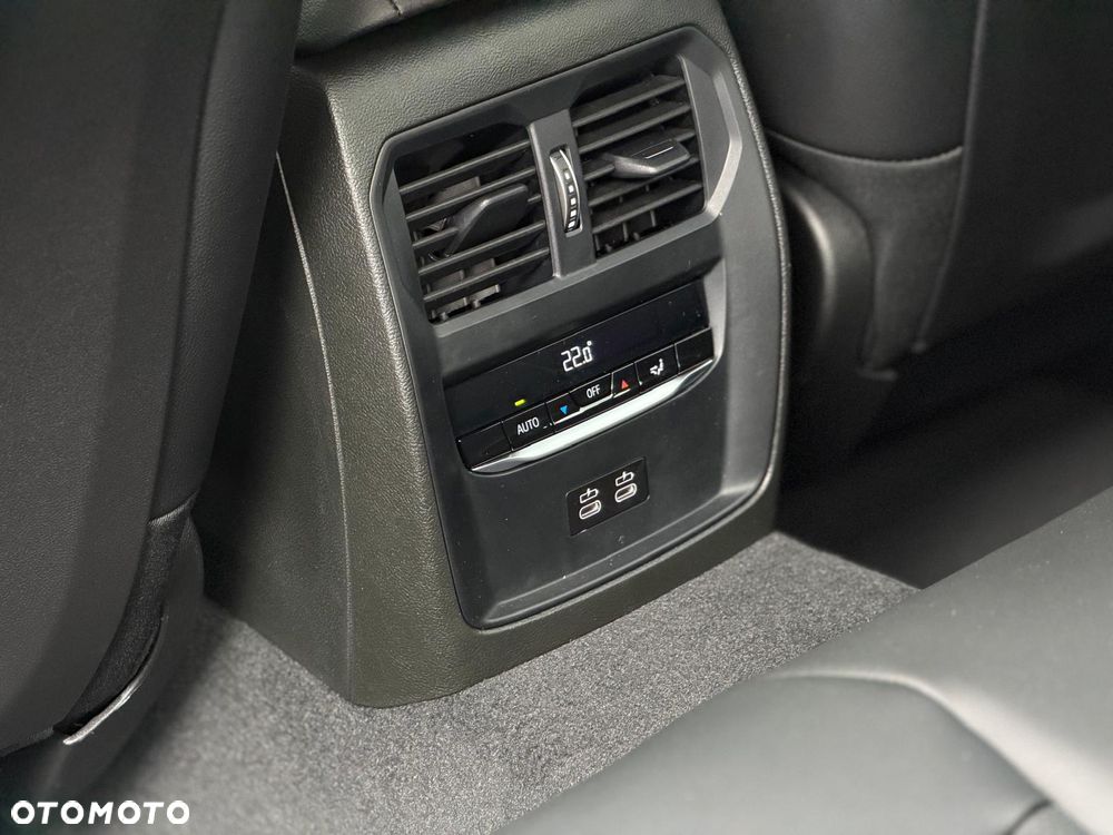 BMW Seria 3 - 26