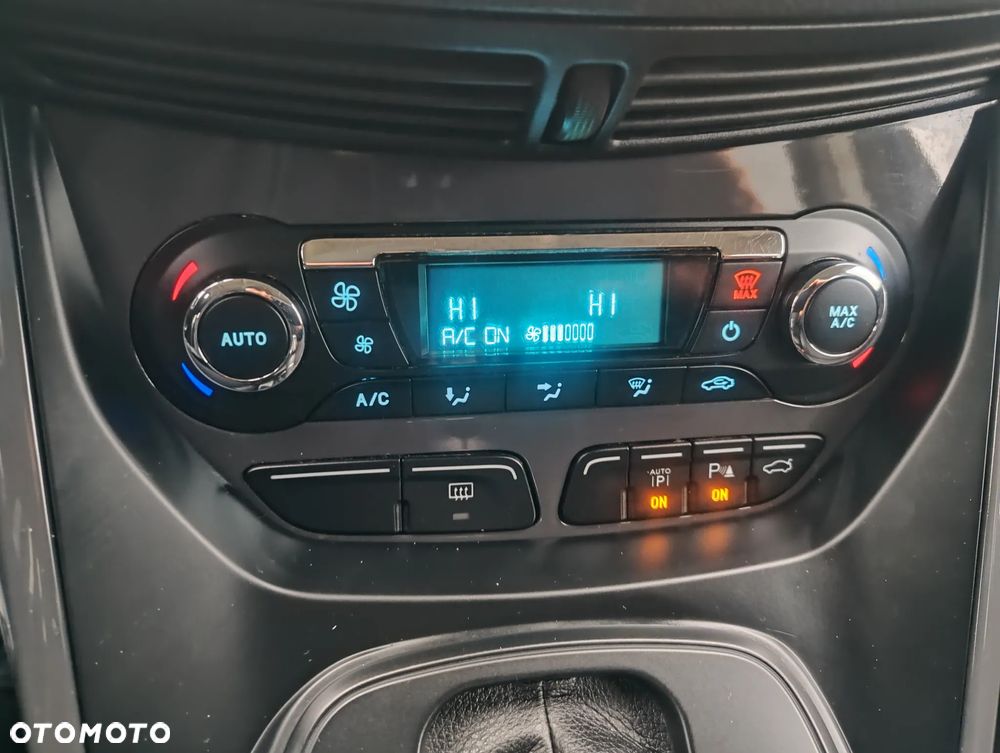 Ford Kuga 2.0 TDCi 4x4 Titanium - 21