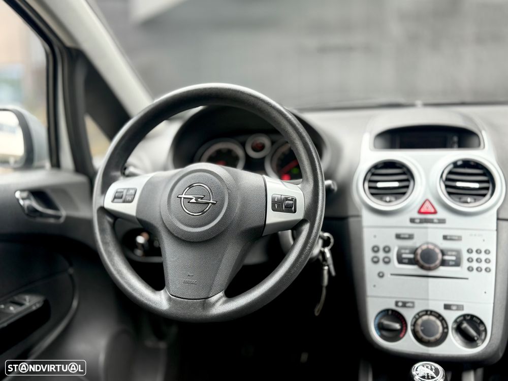 Opel Corsa 1.3 CDTI Enjoy EcoFLEX - 3