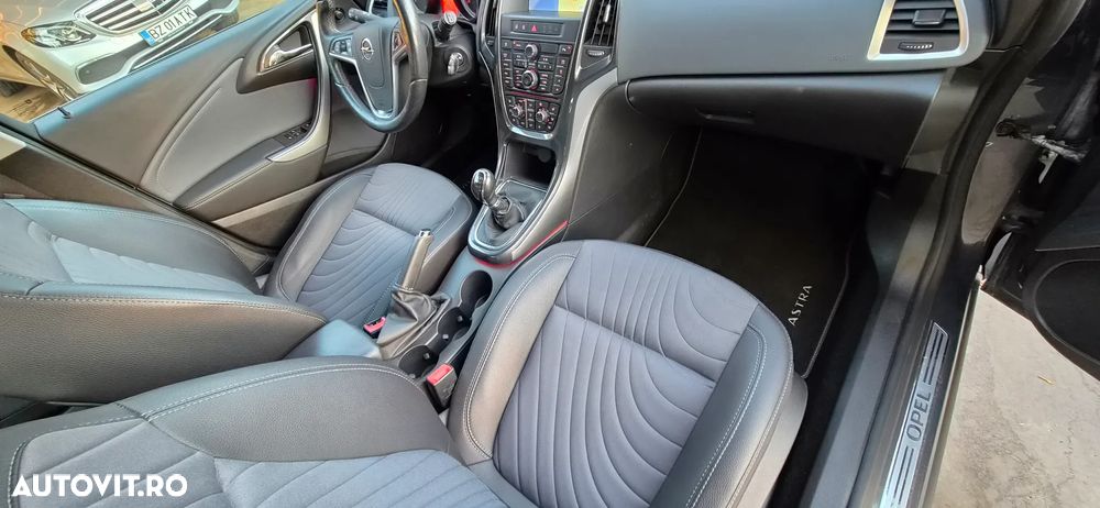 Opel Astra - 11