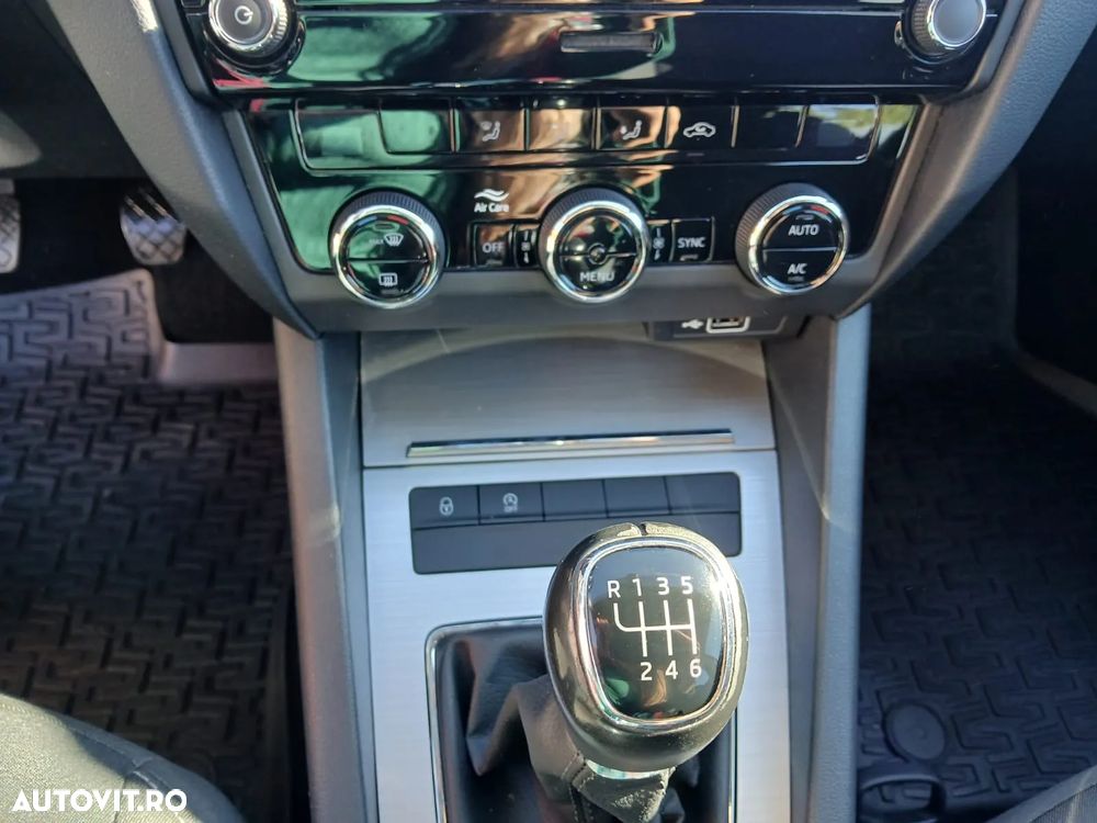 Skoda Octavia Combi 1.0 TSI Style - 9