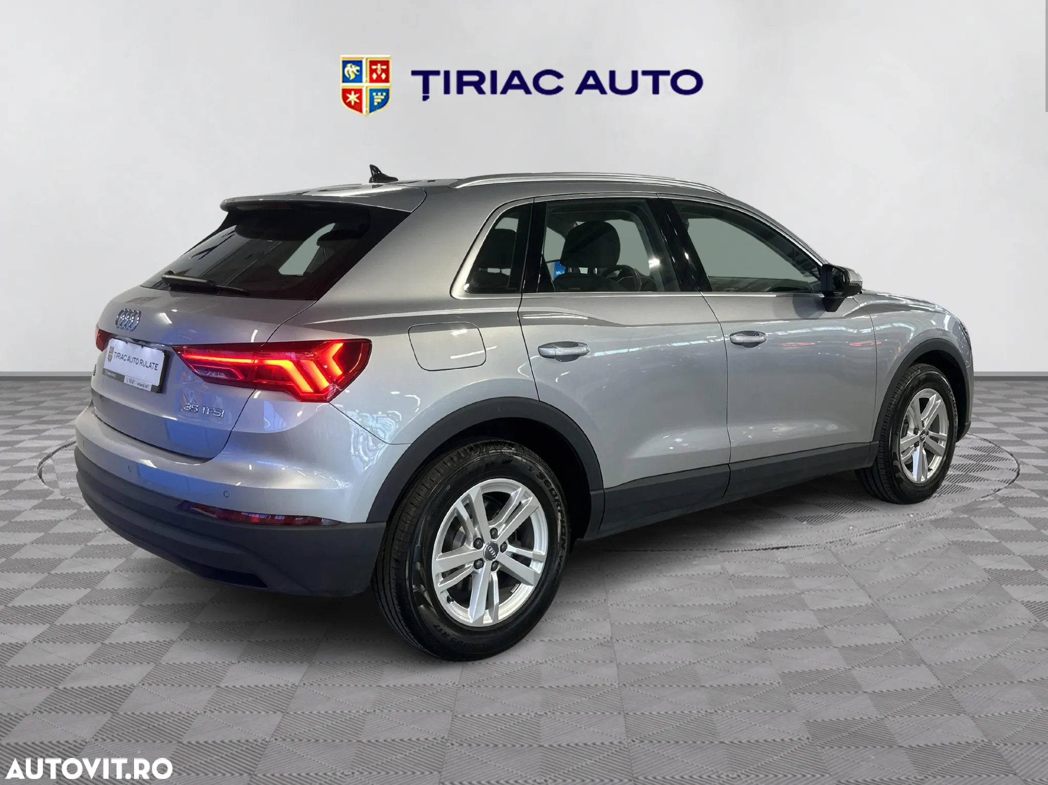 Audi Q3 35 TFSI S tronic - 5