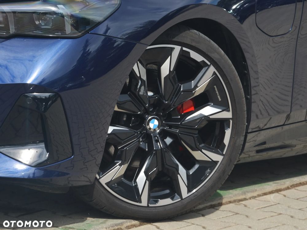 BMW Seria 5 530e xDrive PHEV M Sport - 5