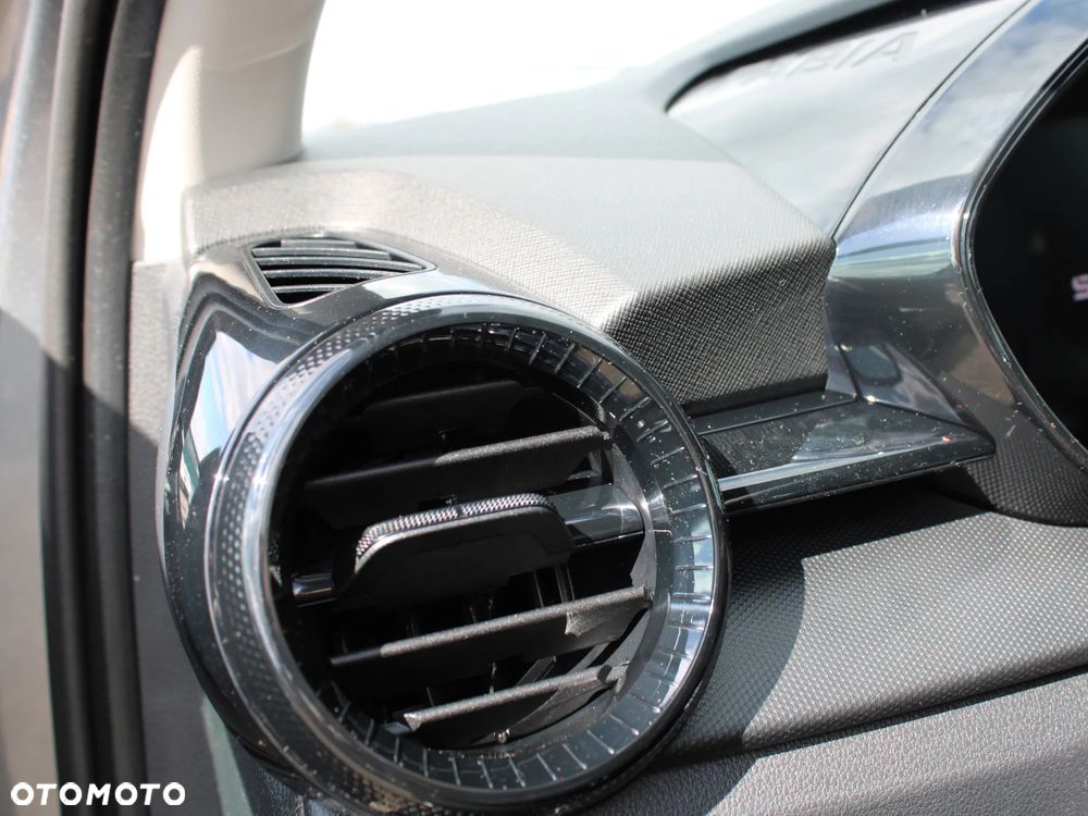 Skoda Fabia 1.0 TSI Essence - 4