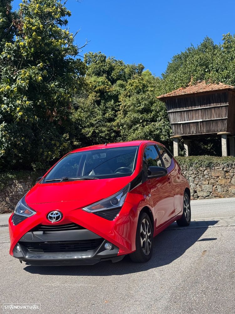 Toyota Aygo 1.0 X-Play Plus+X-Touch MM - 2