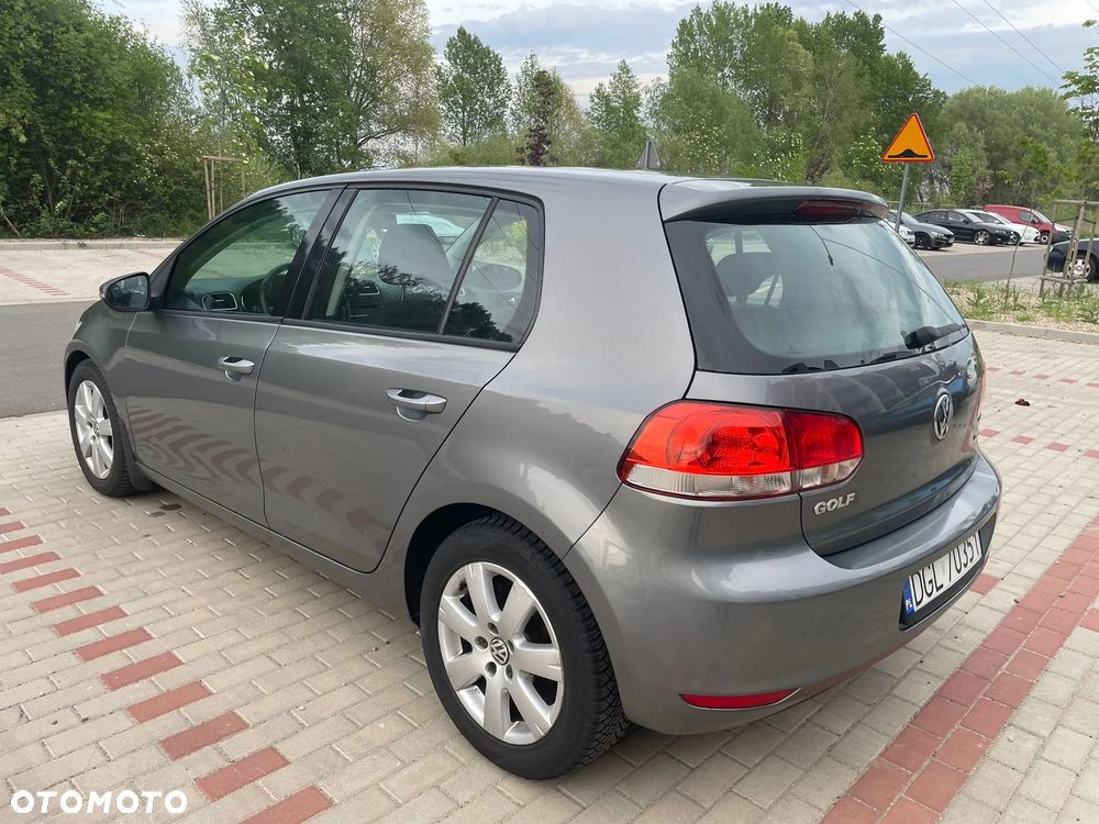 Volkswagen Golf - 5