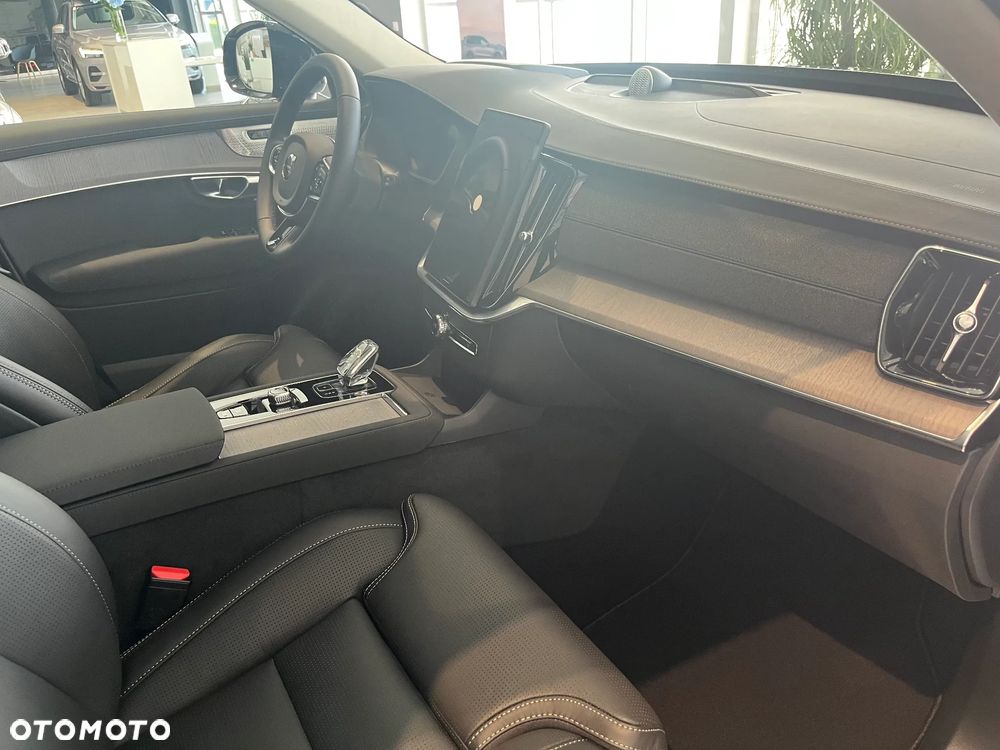 Volvo XC 90 B5 B AWD Ultra Dark 7os - 12
