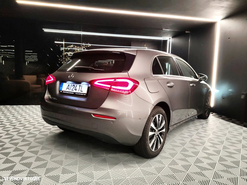 Mercedes-Benz A 250 e Style Plus - 11