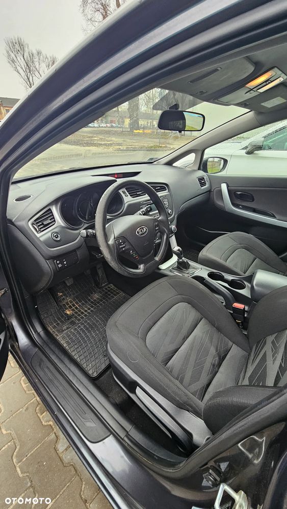 Kia Ceed 1.6 CRDi M - 5
