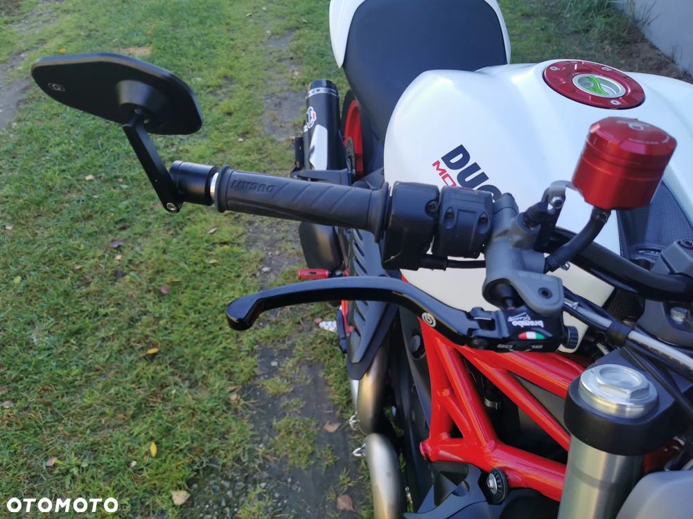 Ducati Monster - 12