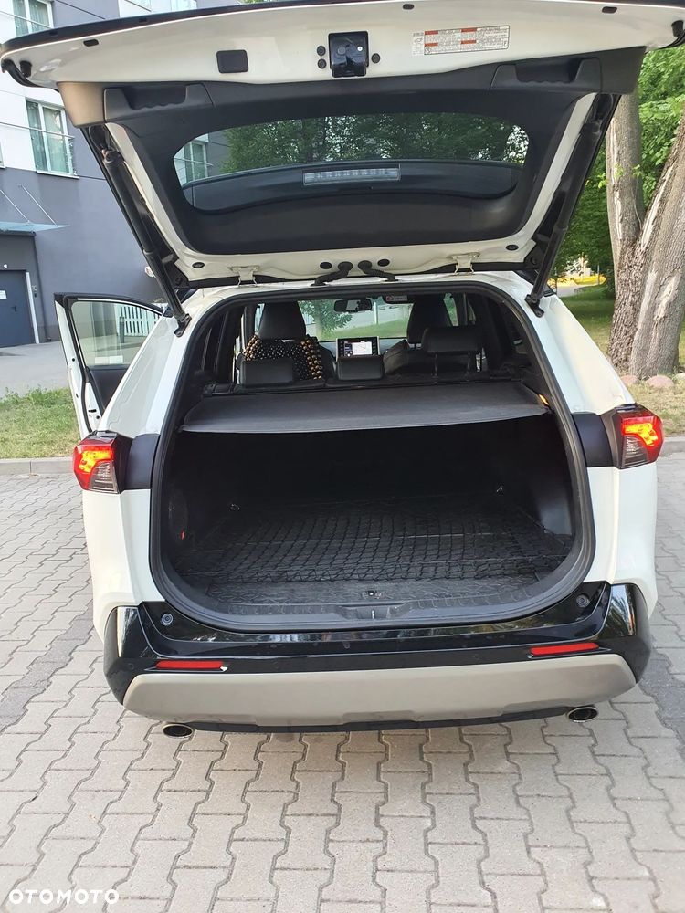 Toyota RAV4 Hybrid Selection 4x2 - 5