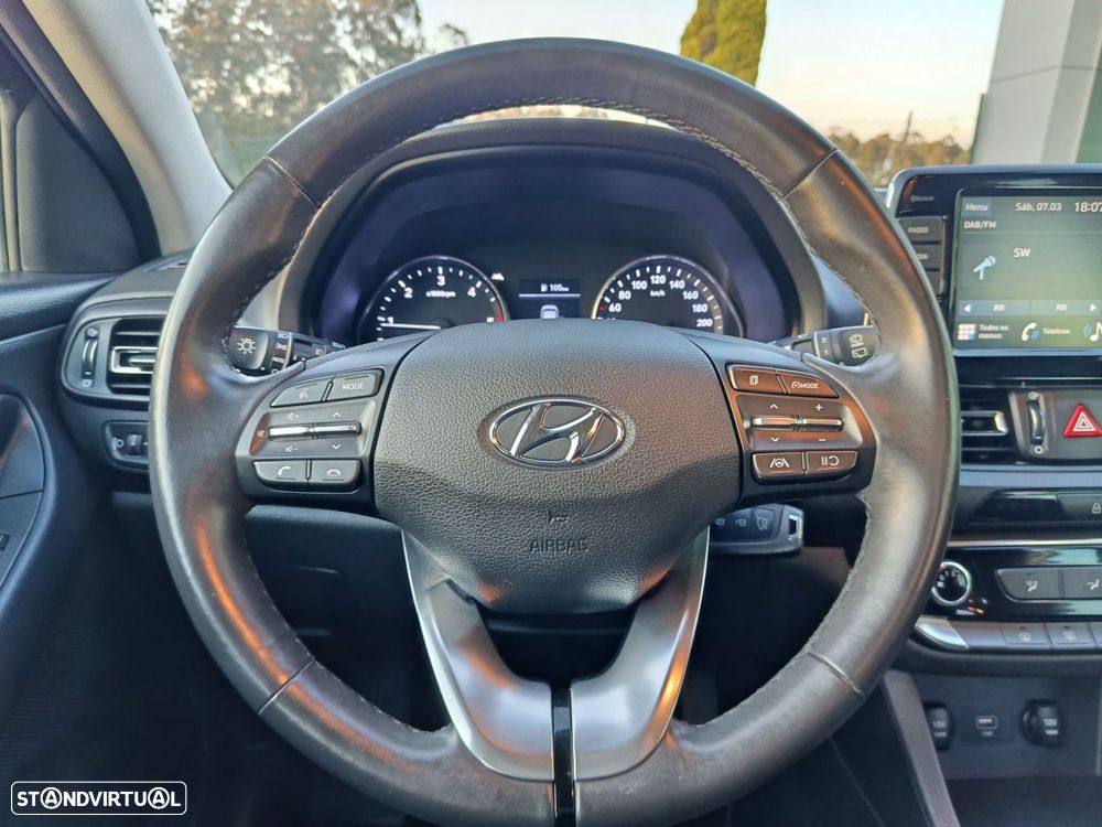 Hyundai i30 1.6 CRDI STyle Plus - 14