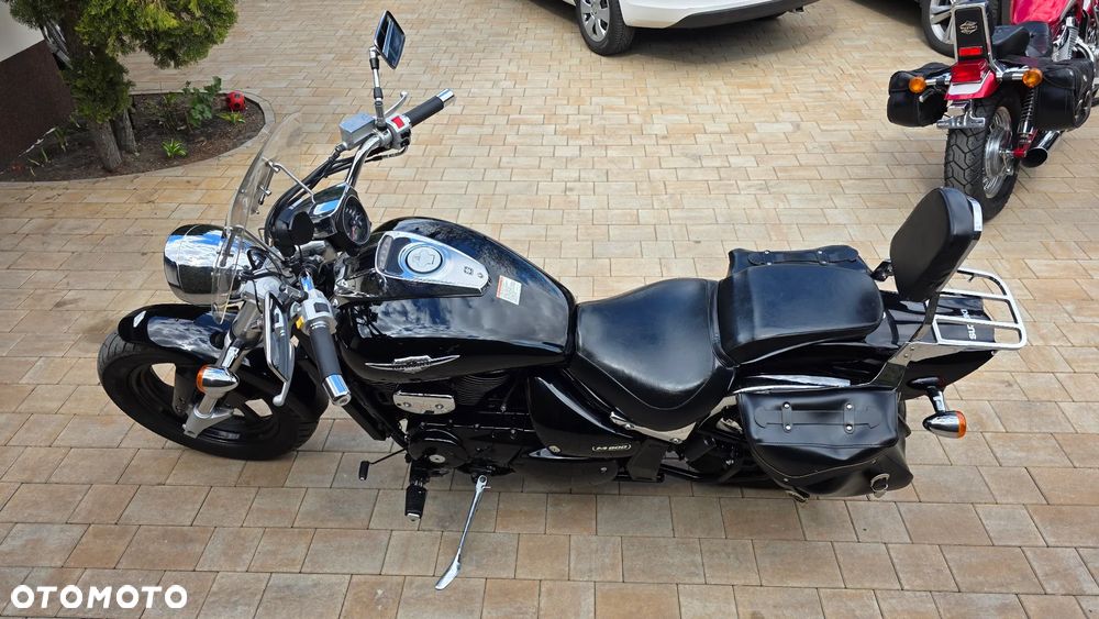 Suzuki Intruder - 20