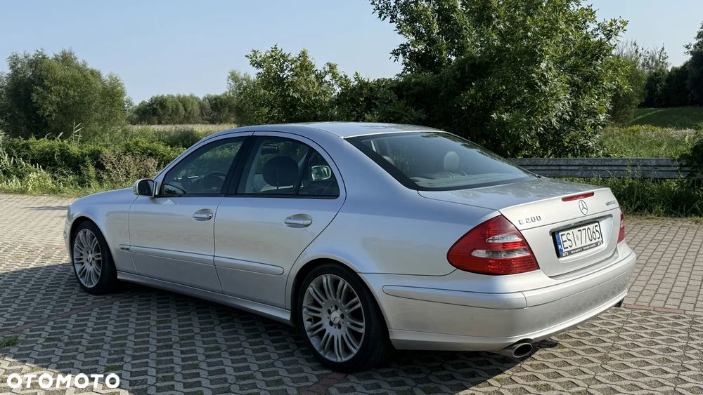 Mercedes-Benz Klasa E 200 Kompressor Automatik Classic - 6