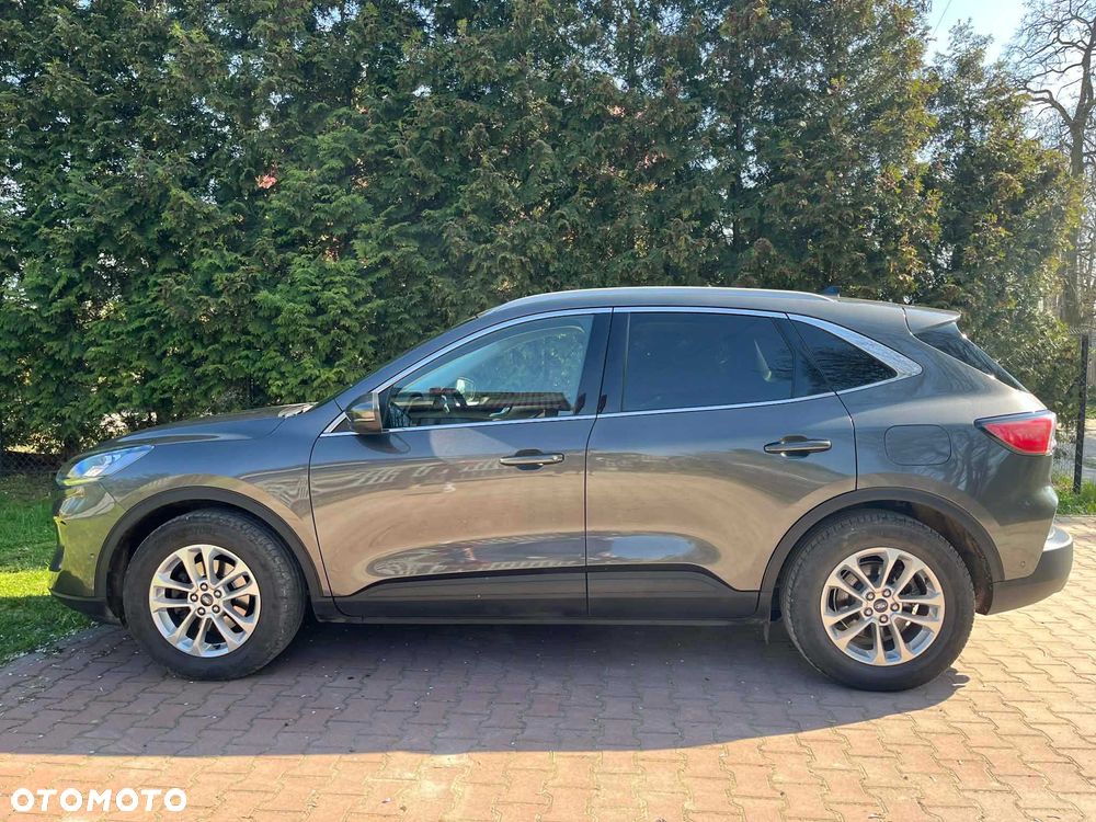 Ford Kuga - 2