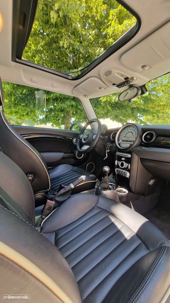 MINI Clubman Cooper D - 8