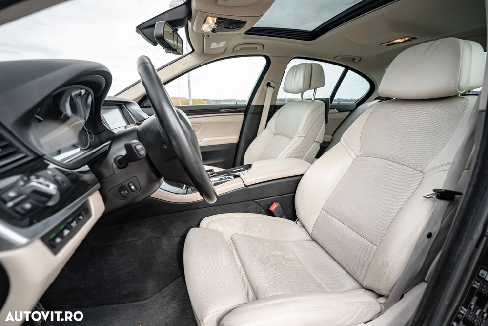 BMW Seria 5 530d xDrive - 30