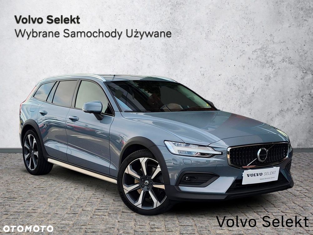 Volvo V60 Cross Country - 4