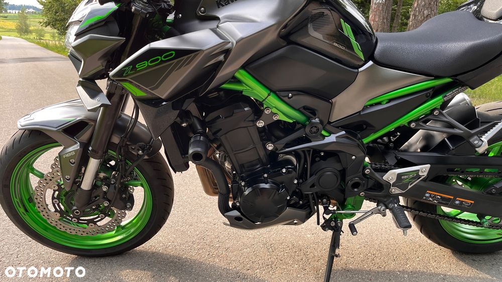 Kawasaki Z 900 - 10
