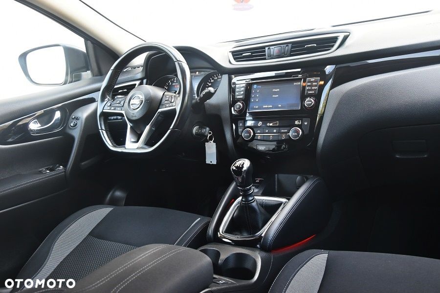 Nissan Qashqai 1.2 DIG-T N-Vision - 20