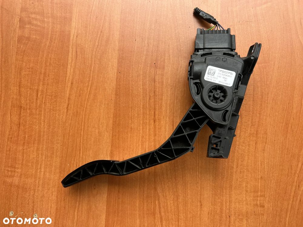 POTENCJOMETR PEDAŁ GAZU VOLVO V60 31329061 - 5