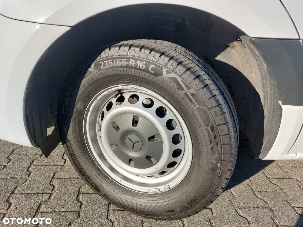 Mercedes-Benz Sprinter - 35