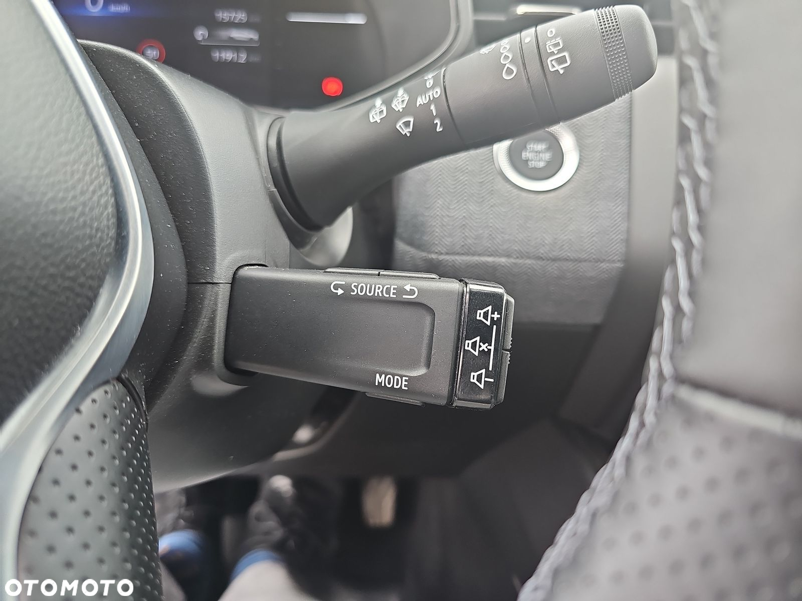 Renault Clio - 24