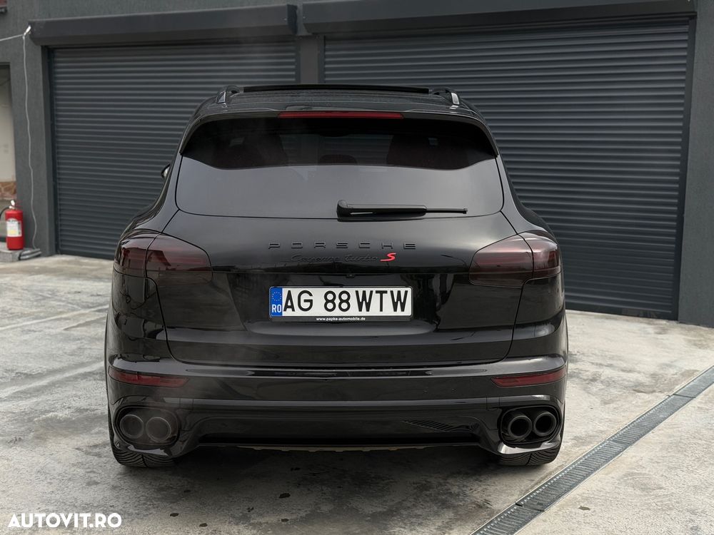 Porsche Cayenne - 7