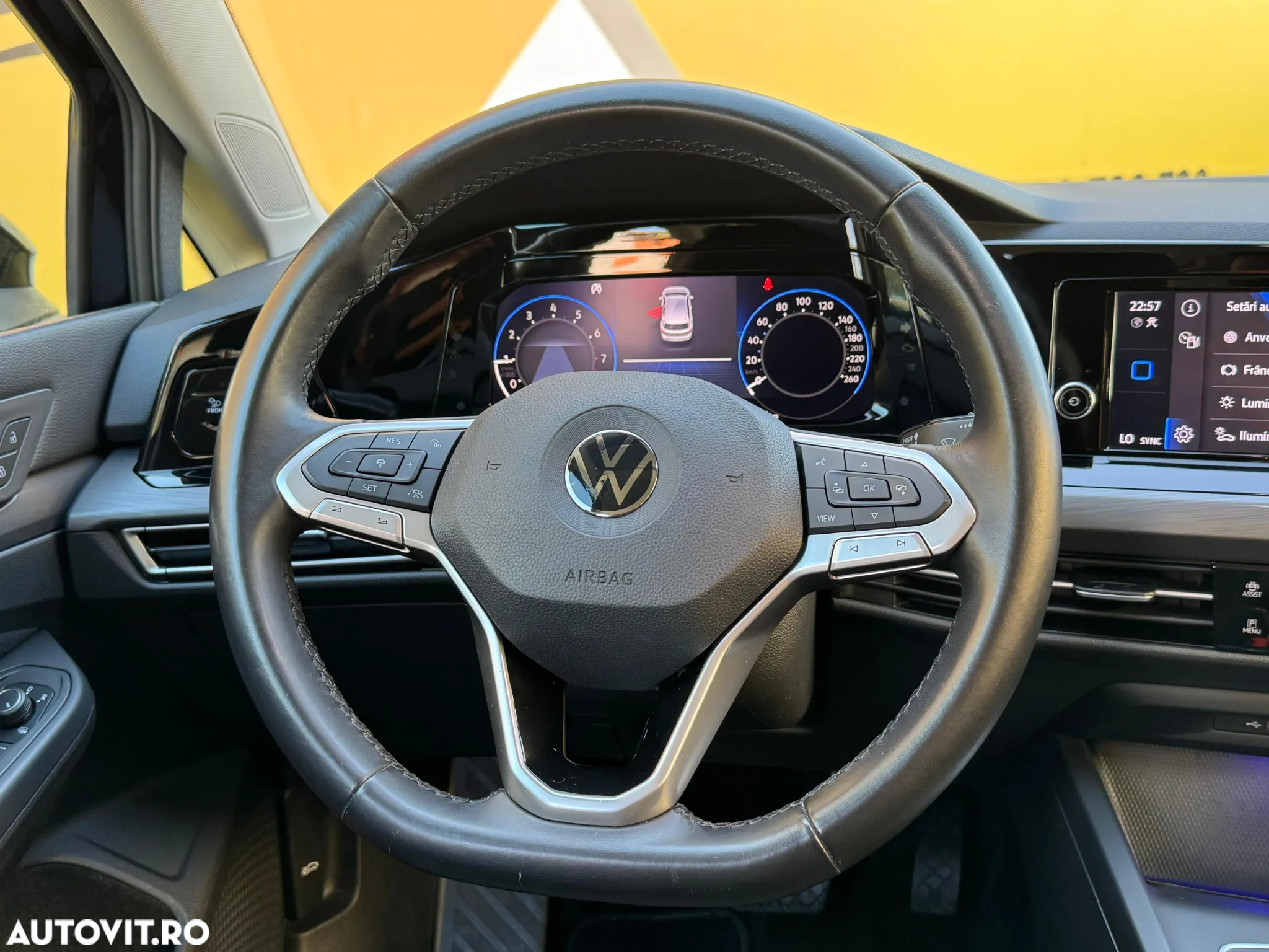 Volkswagen Golf - 17