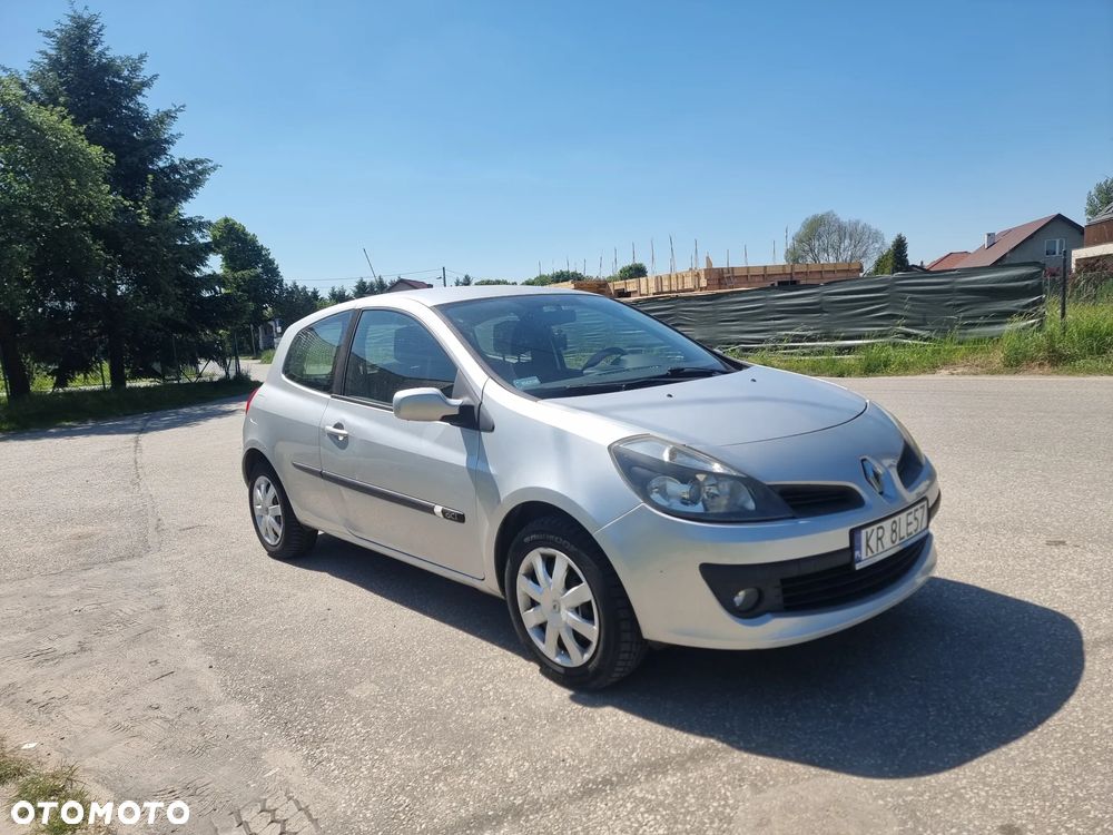 Renault Clio - 7
