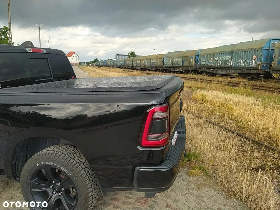 RAM 1500 Crew Cab Shortbed Bighorn - 33