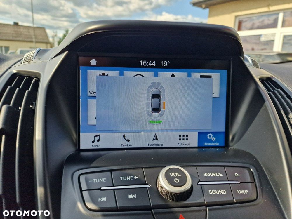 Ford Kuga 1.5 EcoBoost 2x4 Titanium - 35